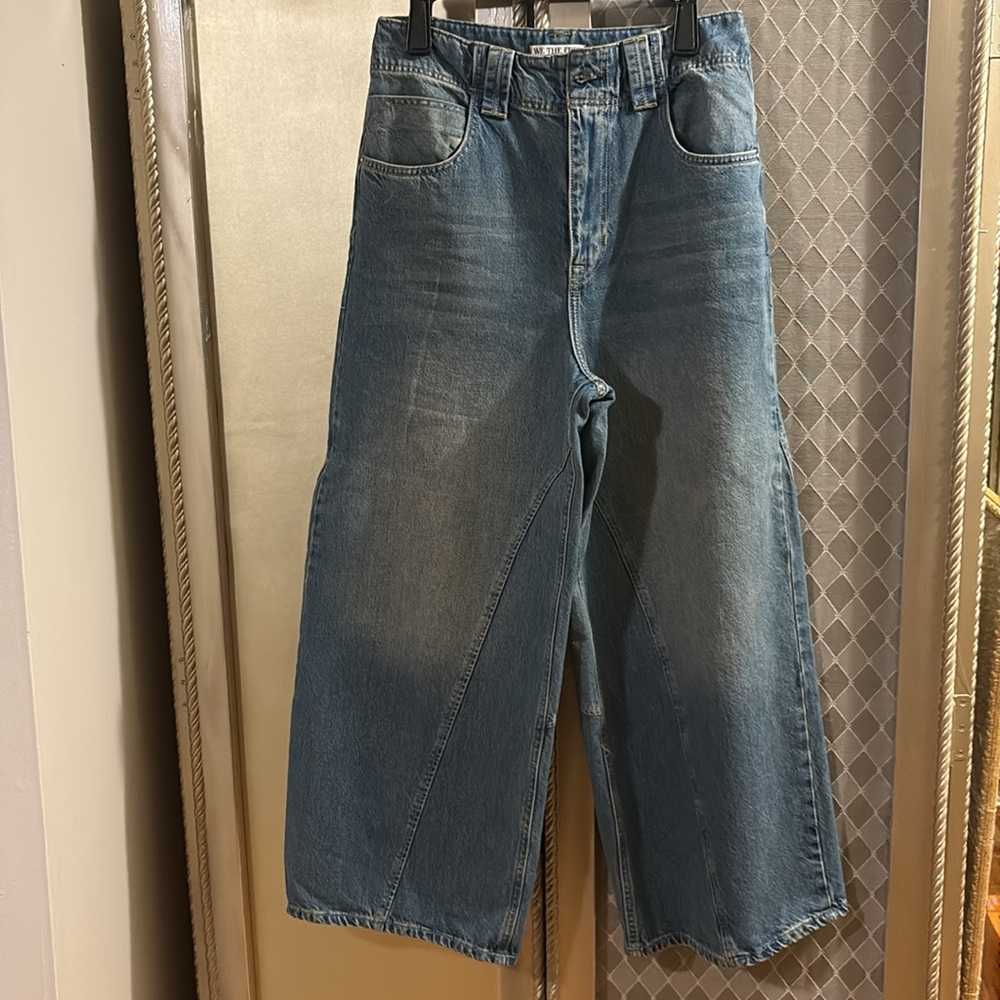 🌸FP chill vibe Worn 2 hours Classic Blue Women's Jeans tags off - Picture 3 of 5